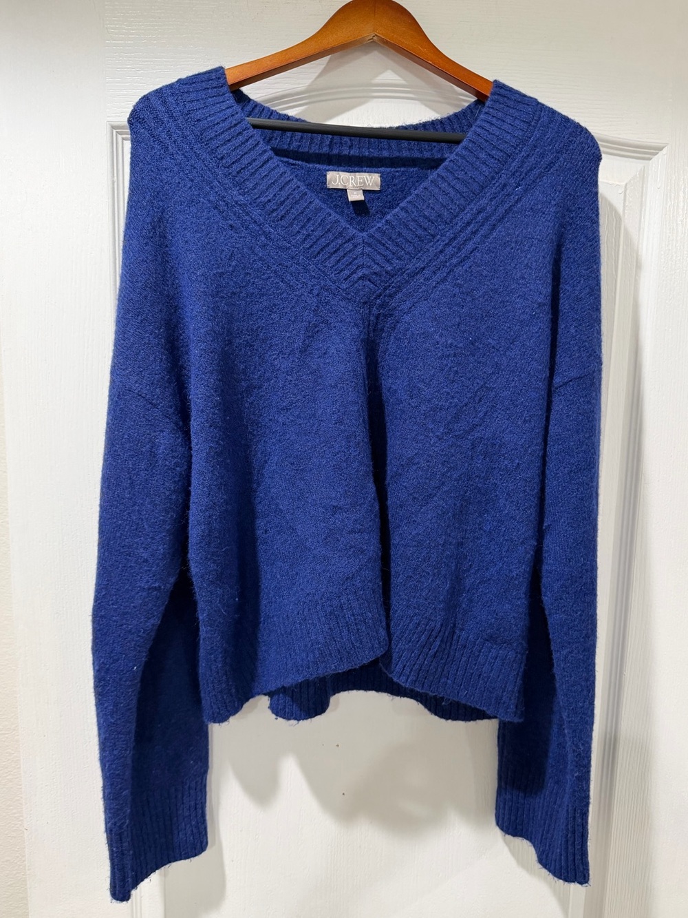 J. Crew Cotton-Blend V-neck pullover sweater size M.